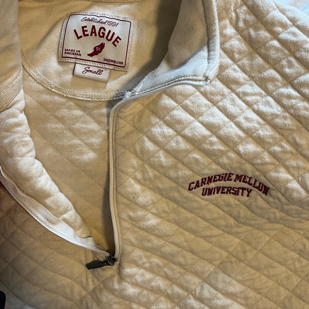 Carnegie Mellon uni sweatshirt in size Small - Picture 2 of 3